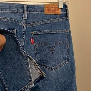 Levi’s High Rise Skinny Ankle Jean